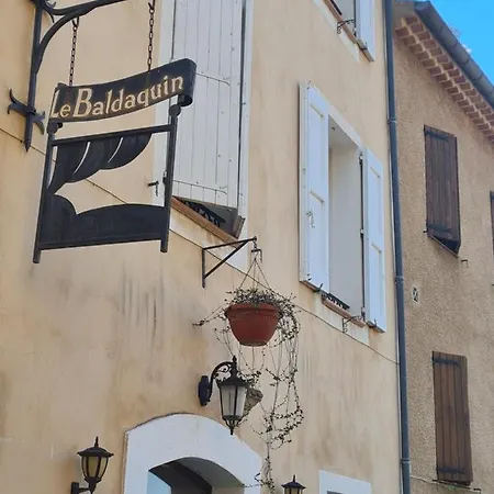 Le Baldaquin